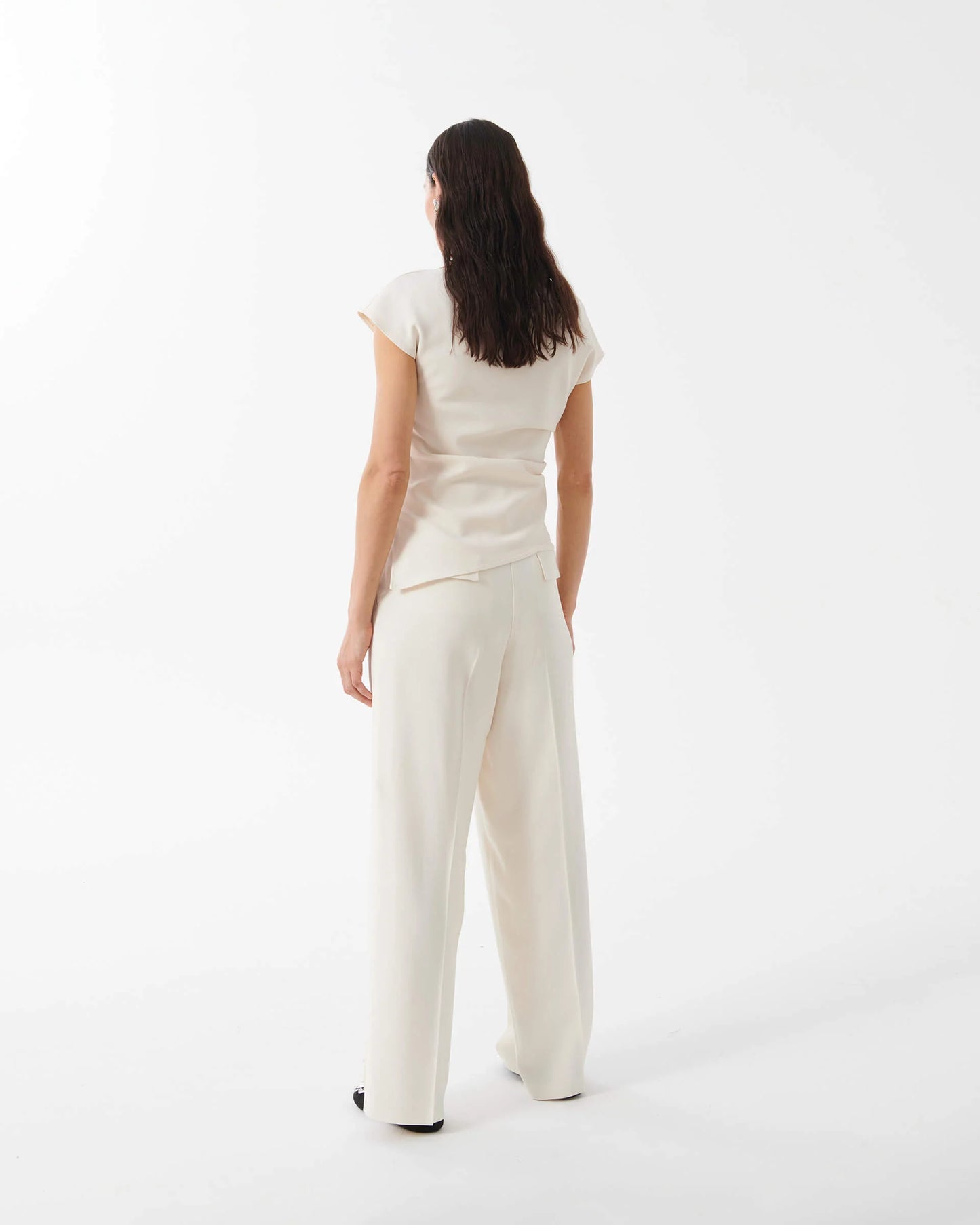 Beatrice B Sleeveless Scoup Neck Blouse