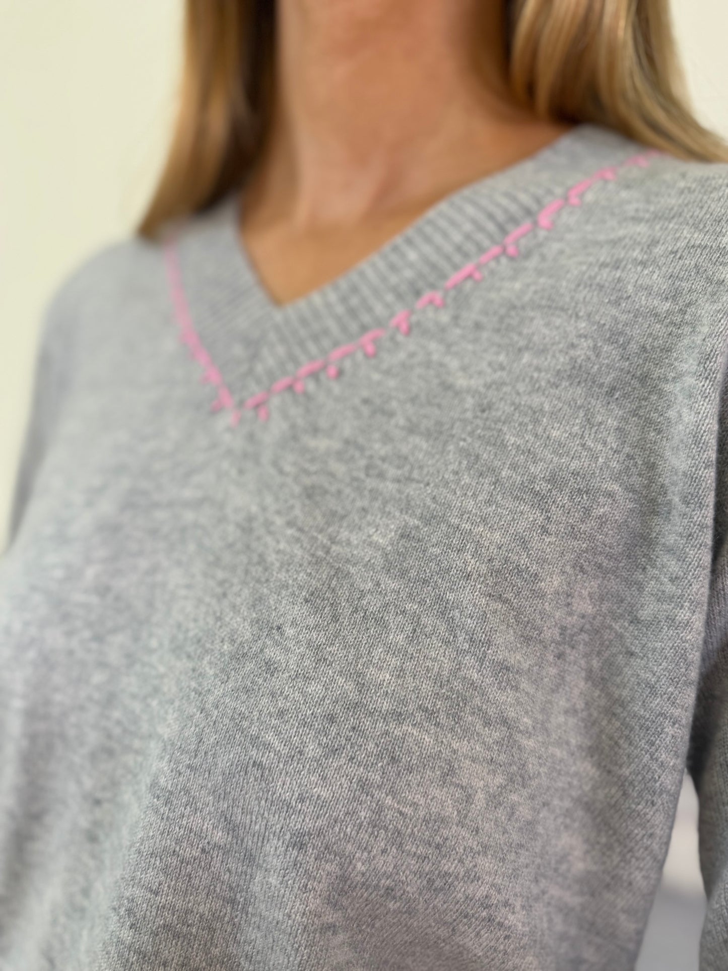 Cocoa Cashmere Indie Sweater with V Neck in Grey Mist
