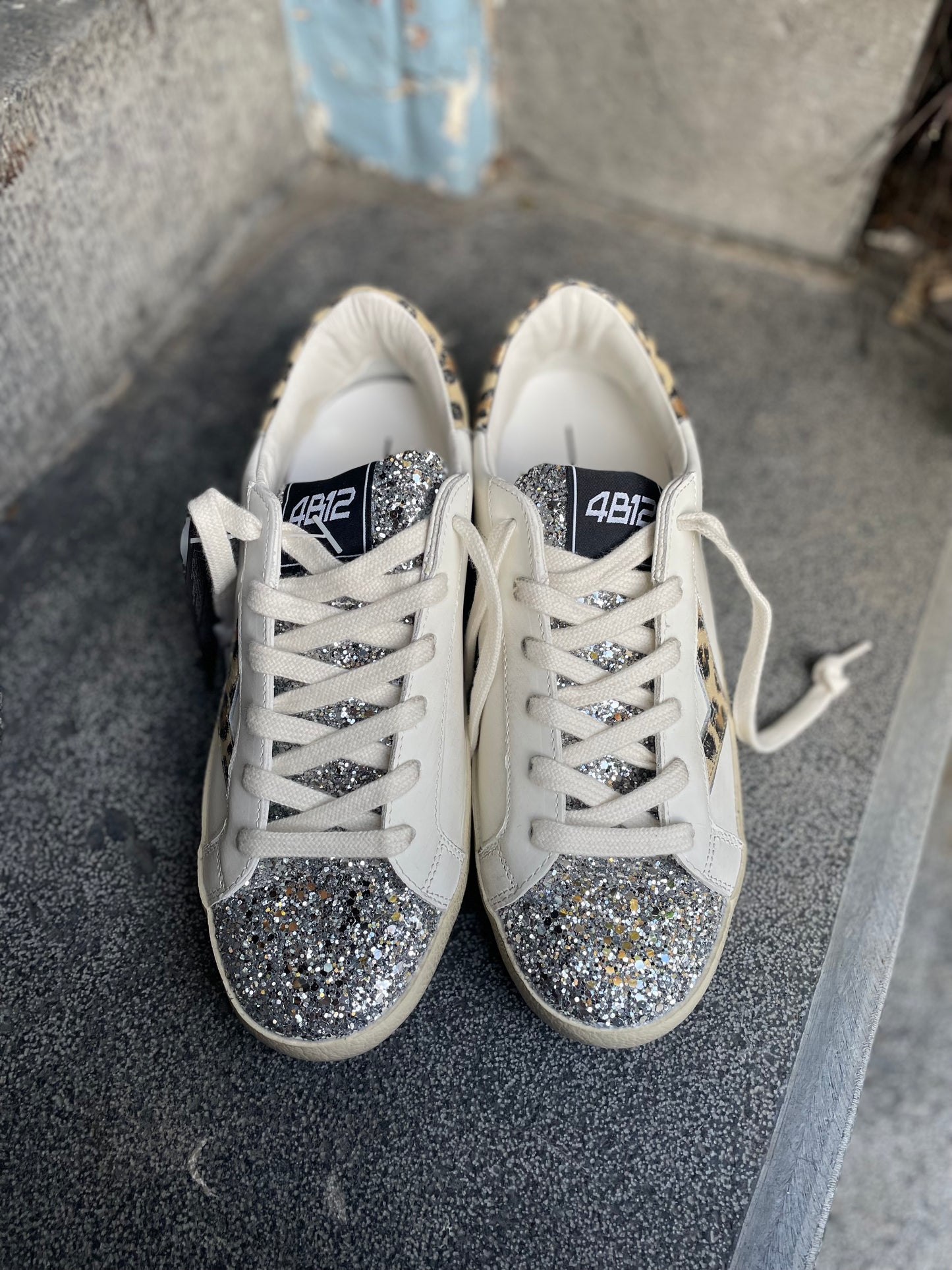 4B12 Suprime Silver Glitter