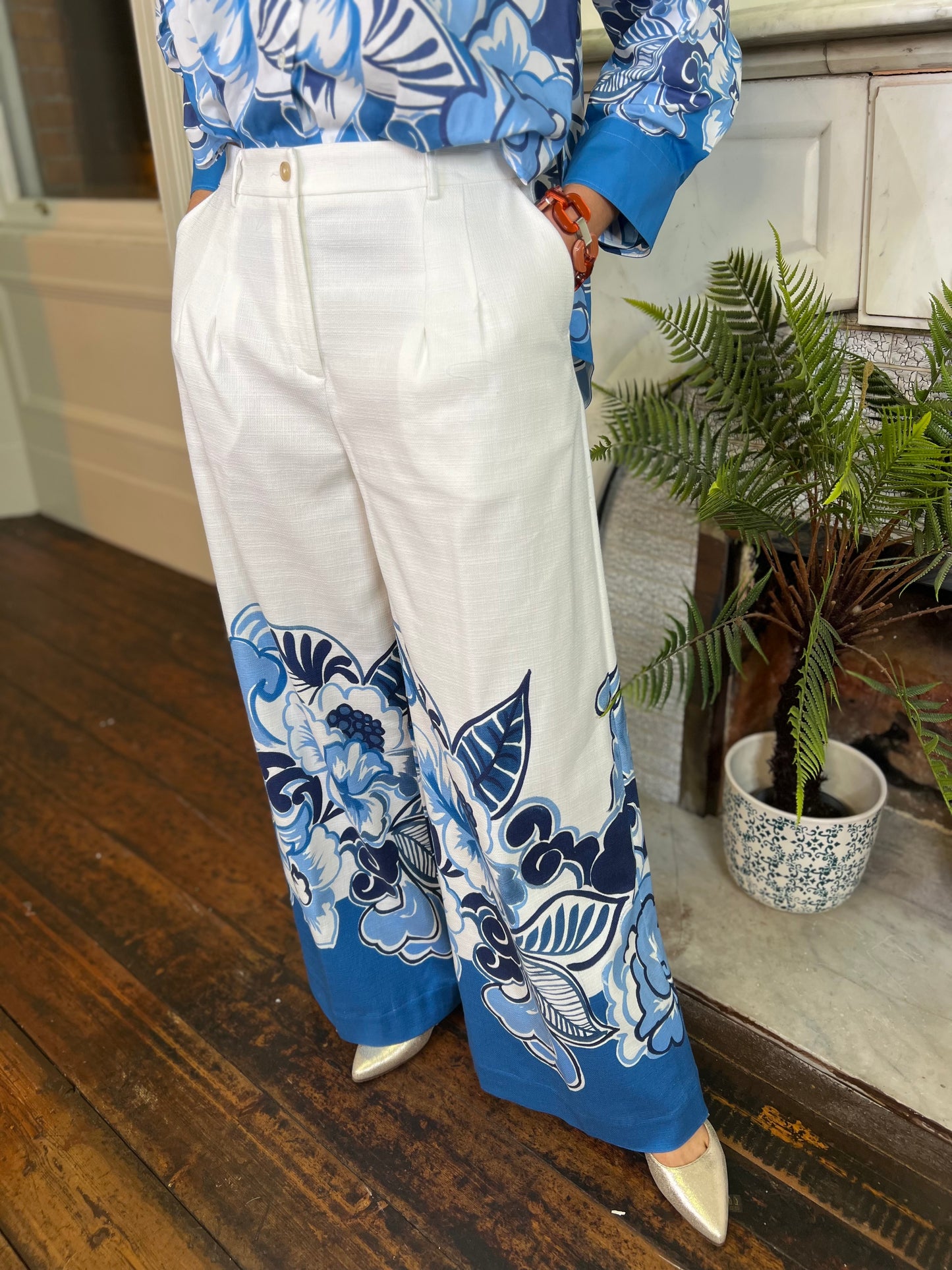 Sara Roka Sandrine Blue Floral Shirt and Trousers in Poplin Cotton
