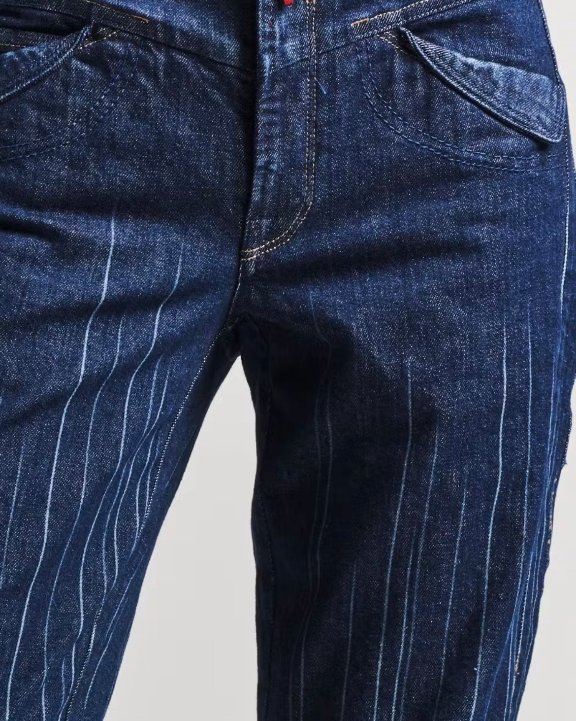 AWESOME Fade-In-Out Laser Pinstripe Jeans
