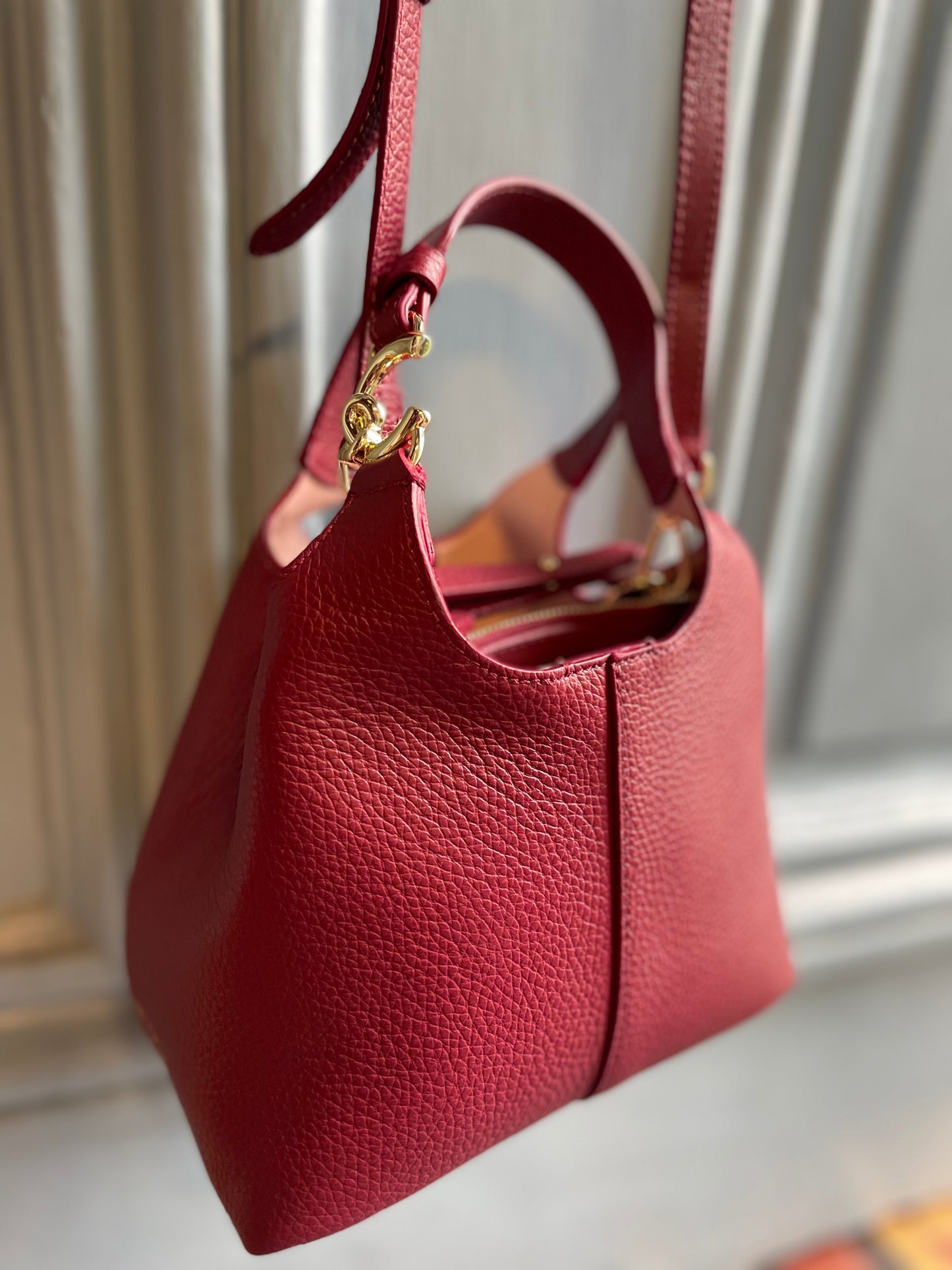 Coccinelle C-Easy Grained Leather Handbag