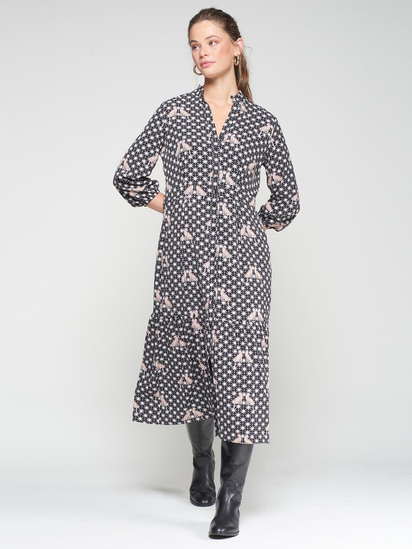 Vilagallo Dress Leopards And Stars Black