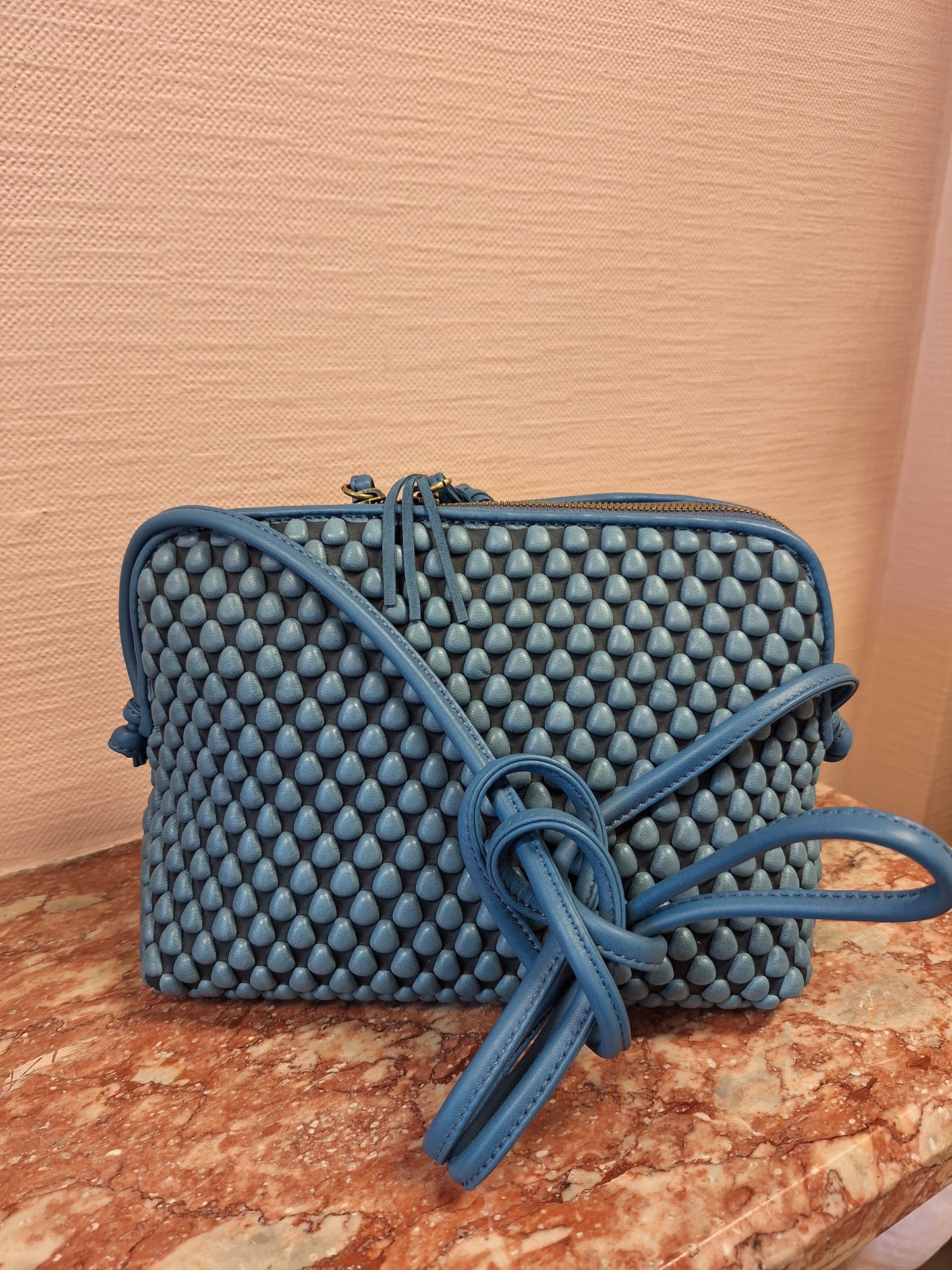Tissa Fontaneda Large Gizmo. In Coral Blue