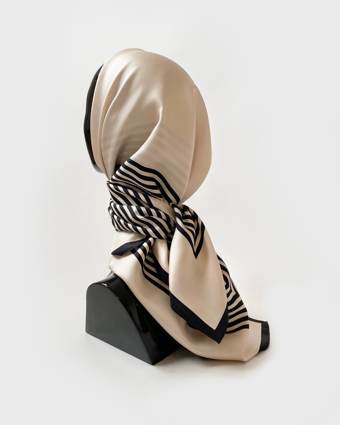 Lescarf No.1 Sand and Black Scarf