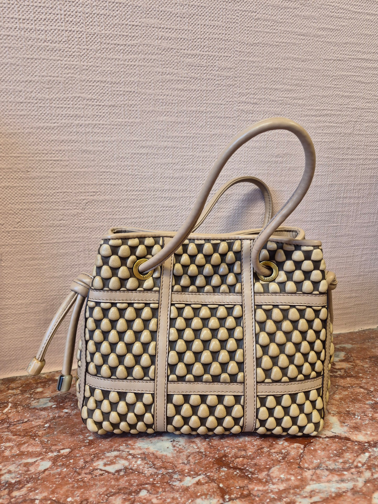 Tissa Fontaneda Big Mausi Stone Bag