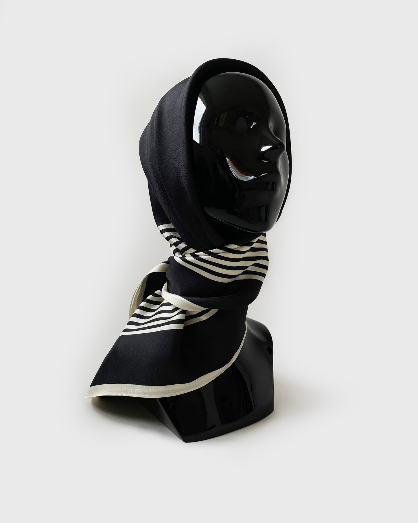 Lescarf No.2 Black & White Scarf