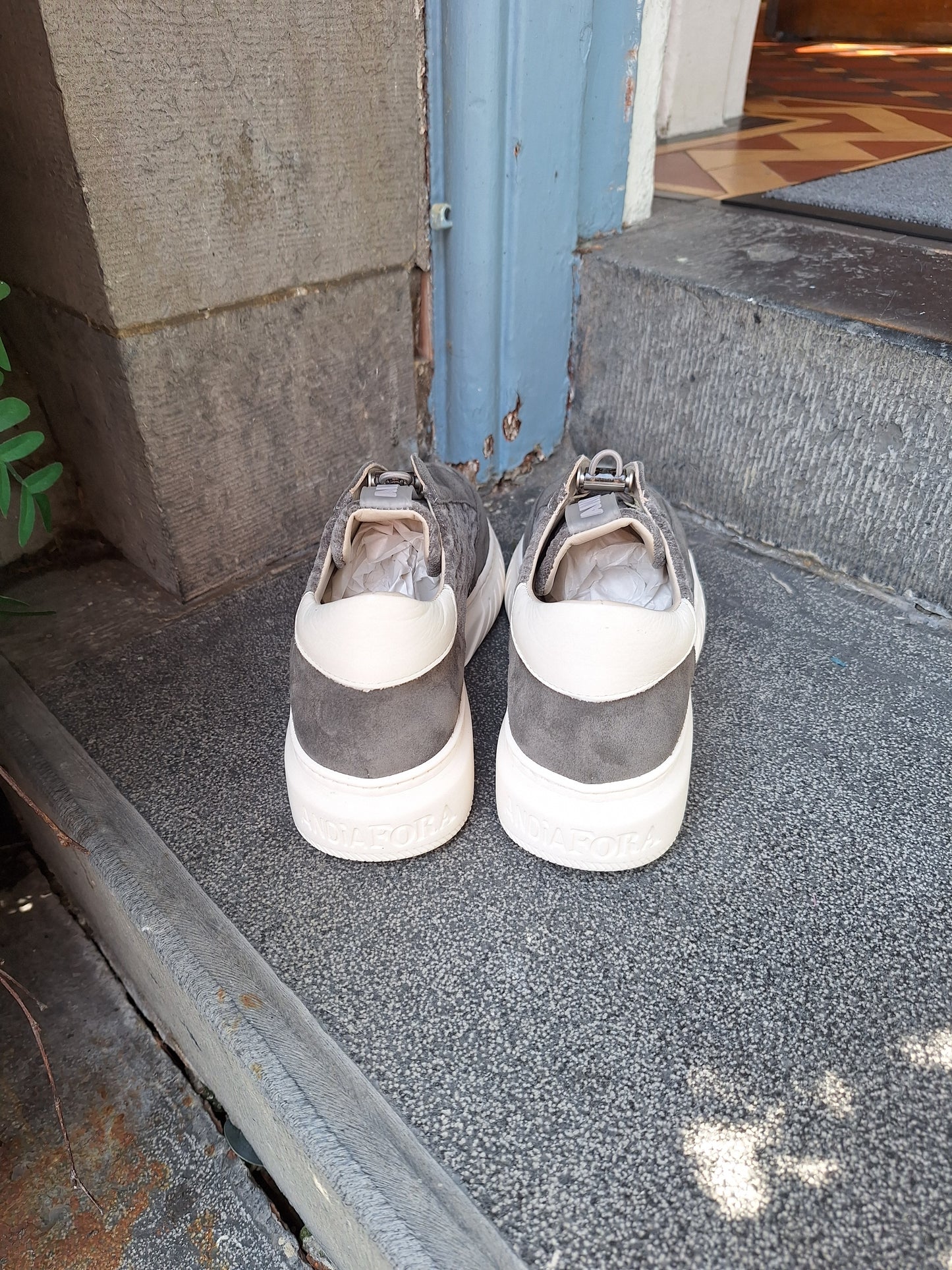Andia Fora Suede Grey Ivor Runners