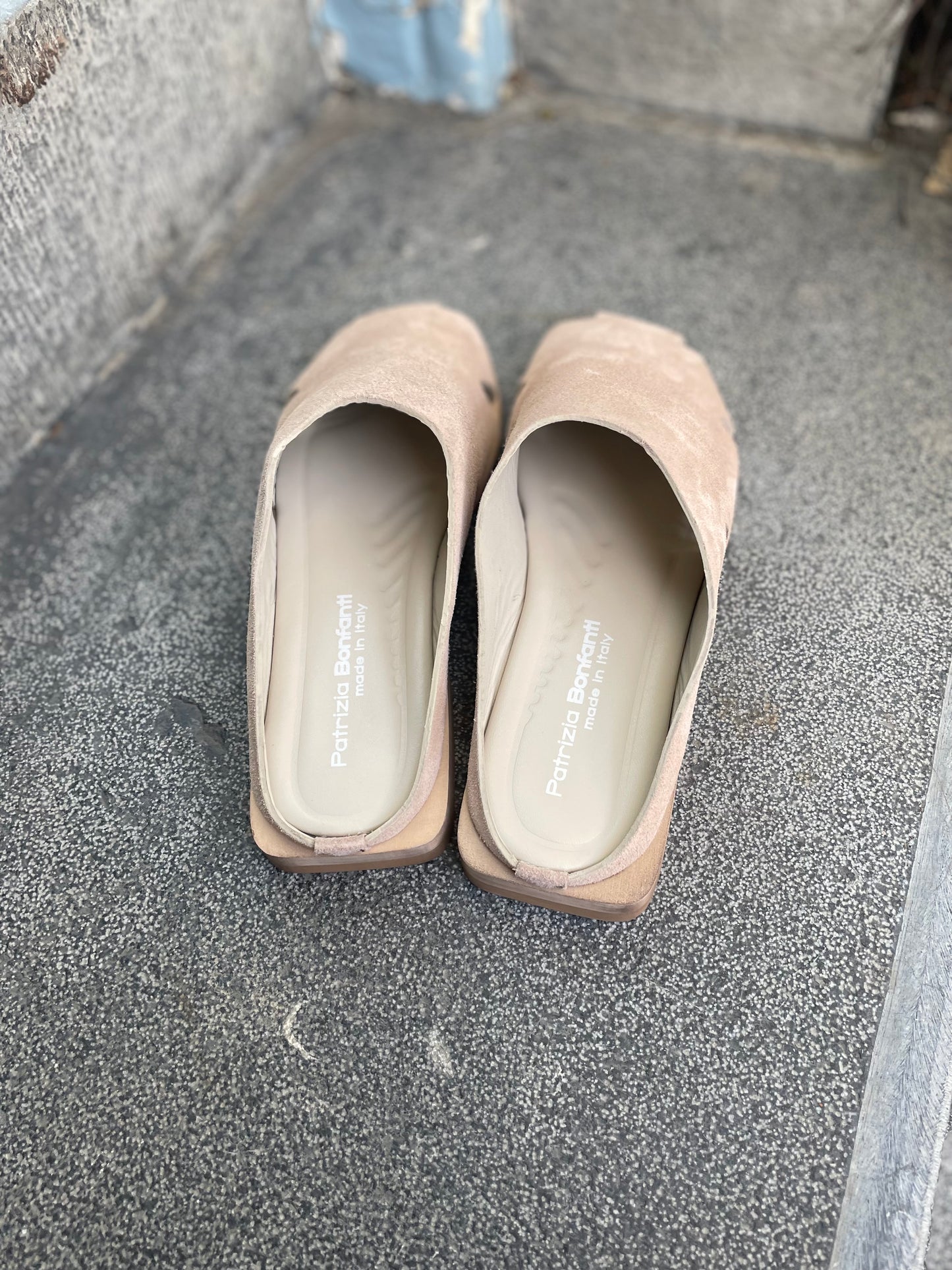 Patrizia Bonfanti Loto Light Taupe Suede Sliders