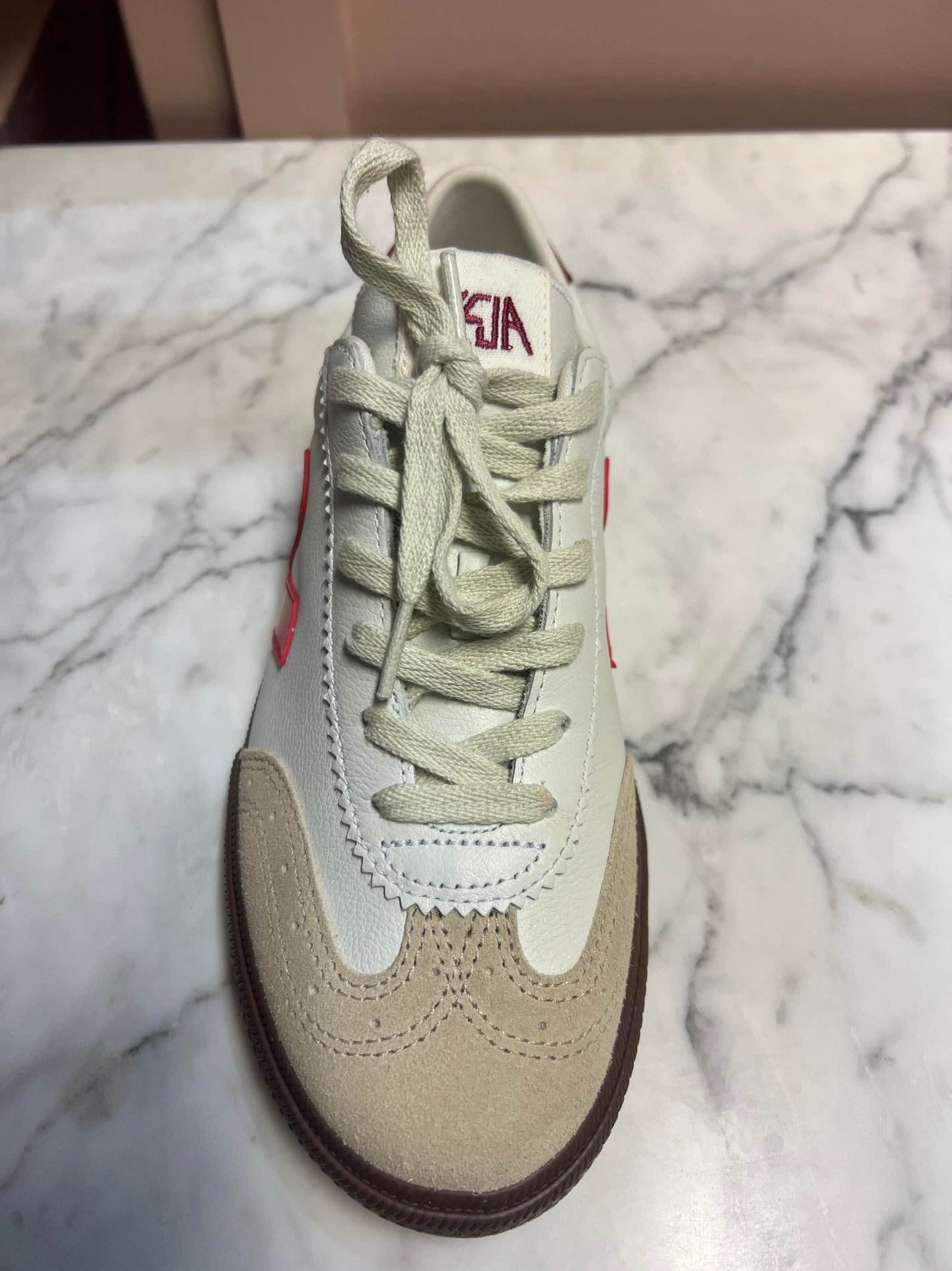 Veja White Pekin Bark