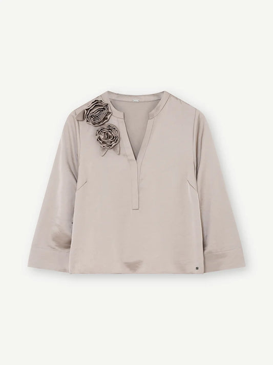 Gustav V Neck Top in Beige