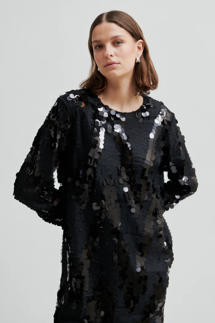 Second Female Glimmer Simple Dress