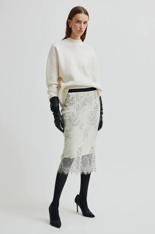 Second Female Wila Lace Skirt