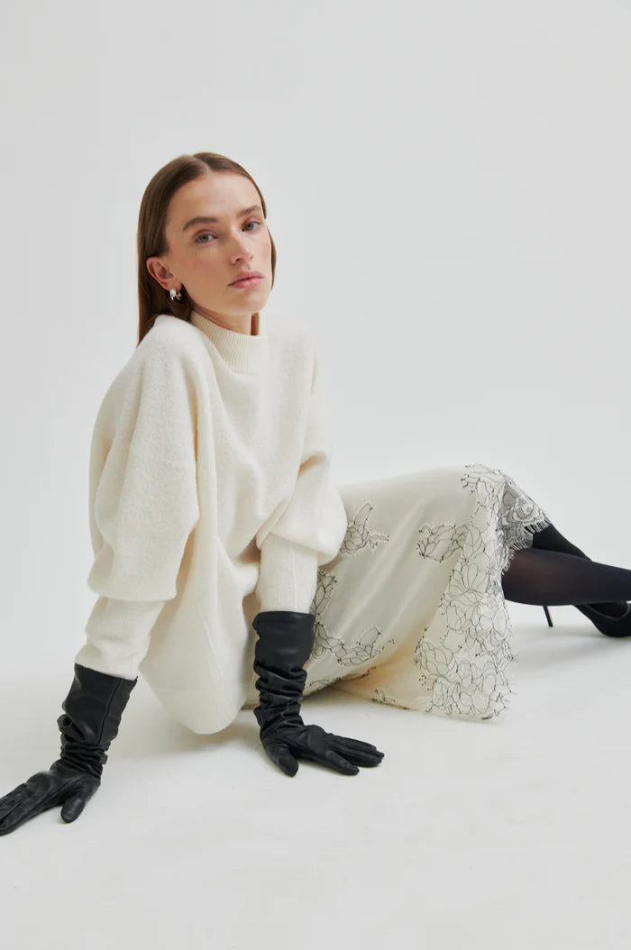 Second Female Wila Lace Skirt