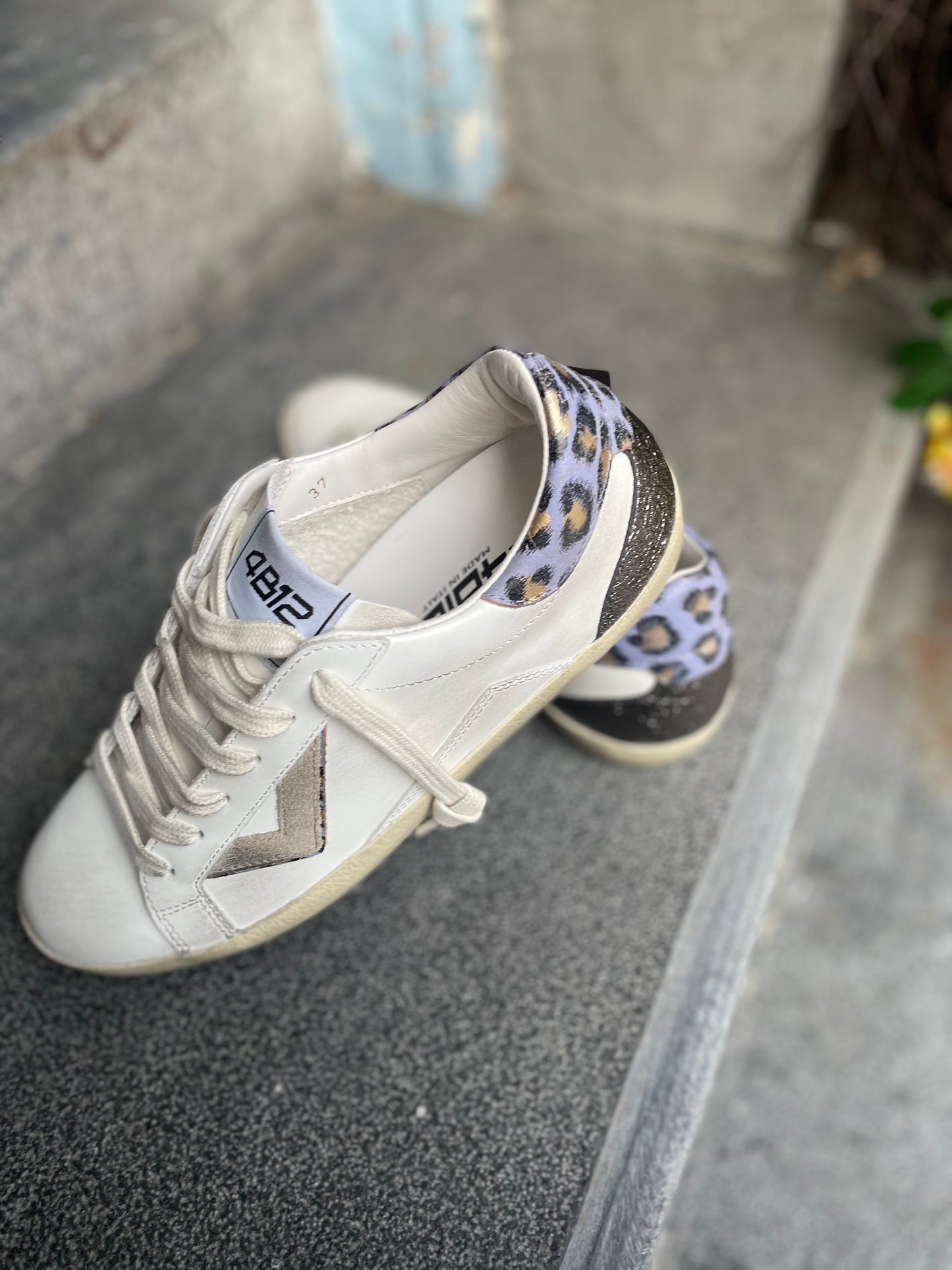 4B12 Suprime-D8000-Lilium