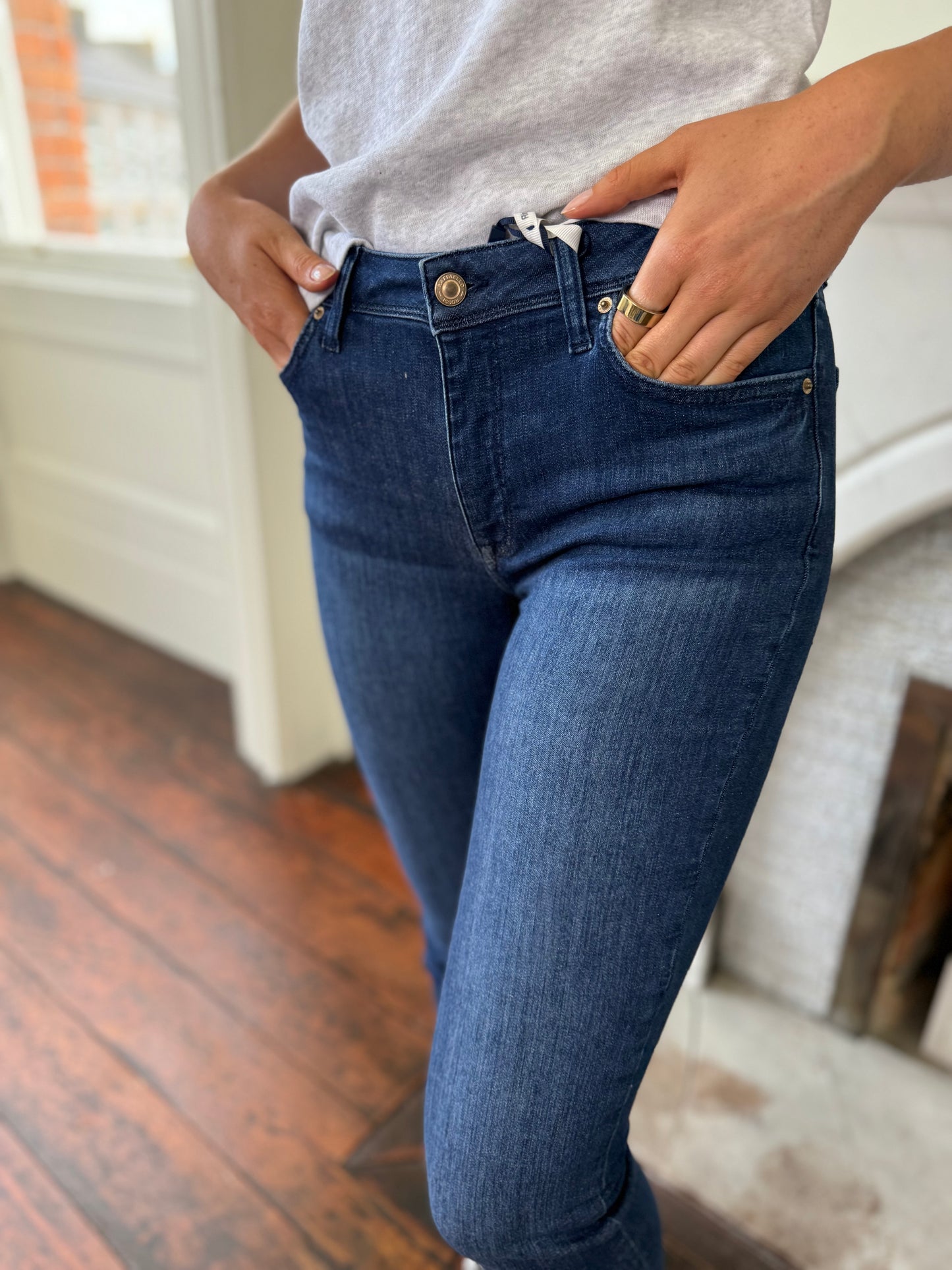 Raffaello Rossi RR. Vic 6/8 Cropped Dark Blue
