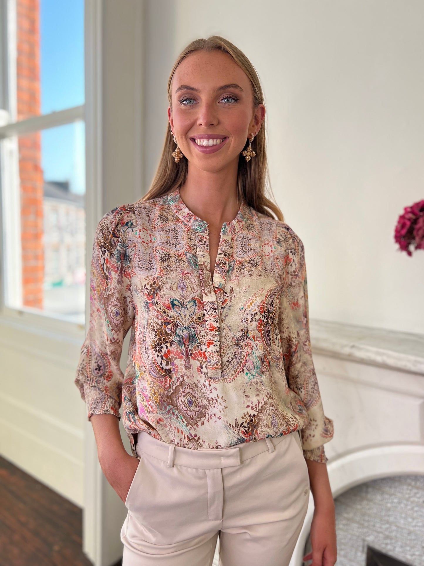 NEOMI BLOUSE in  Floral Print