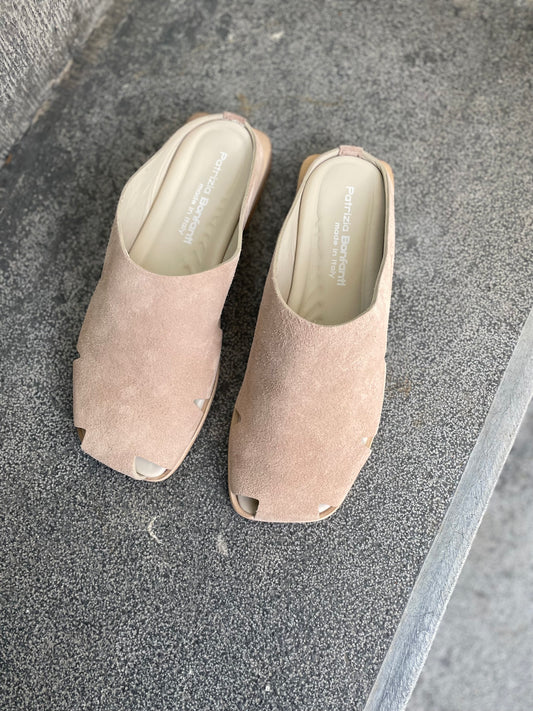 Patrizia Bonfanti Loto Light Taupe Suede Sliders