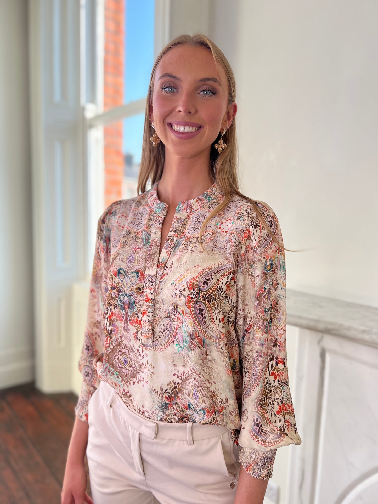 NEOMI BLOUSE in  Floral Print