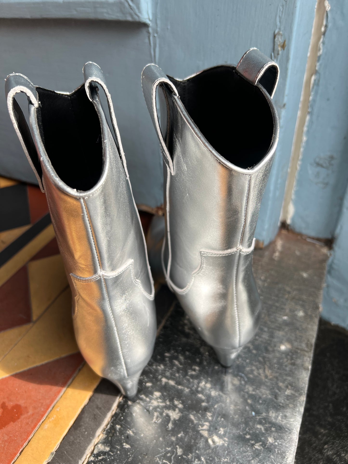 Dicte Silver Cowboy Boots