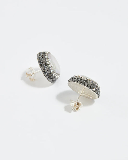 Soru Baroque Pearl Stud Earring
