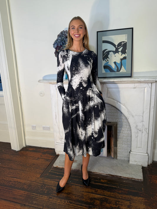 High At-Length Black and White Print Dress