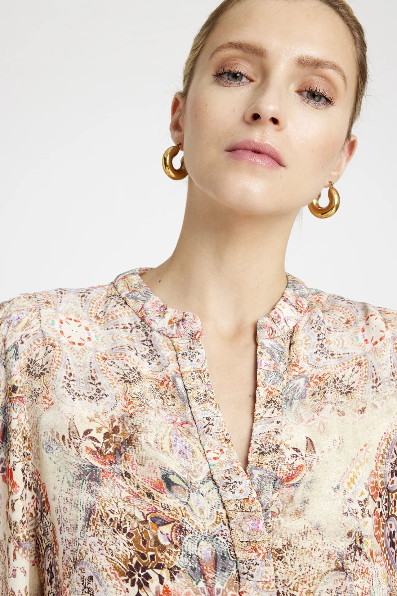 NEOMI BLOUSE in  Floral Print