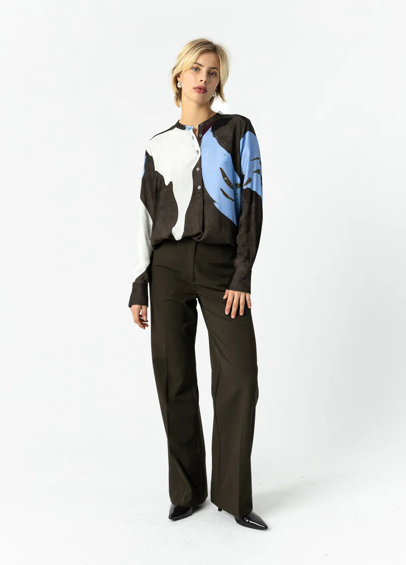Coster Copenhagen Shirt in Shadow Graphic Print