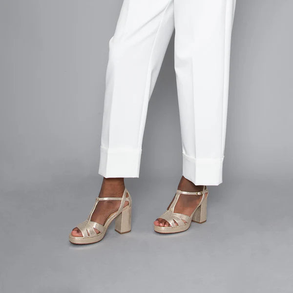 Esska Valerie Platinum Scandals