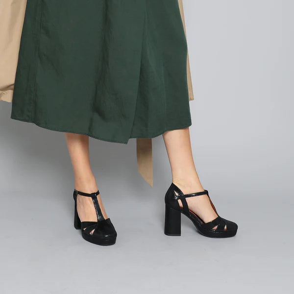 Venice Black Closed Toe Heel