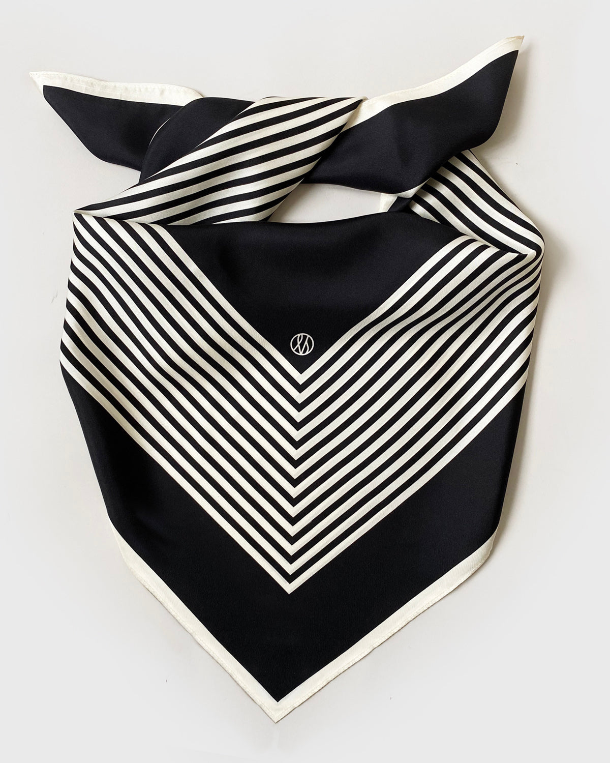 Lescarf No.2 Black & White Scarf