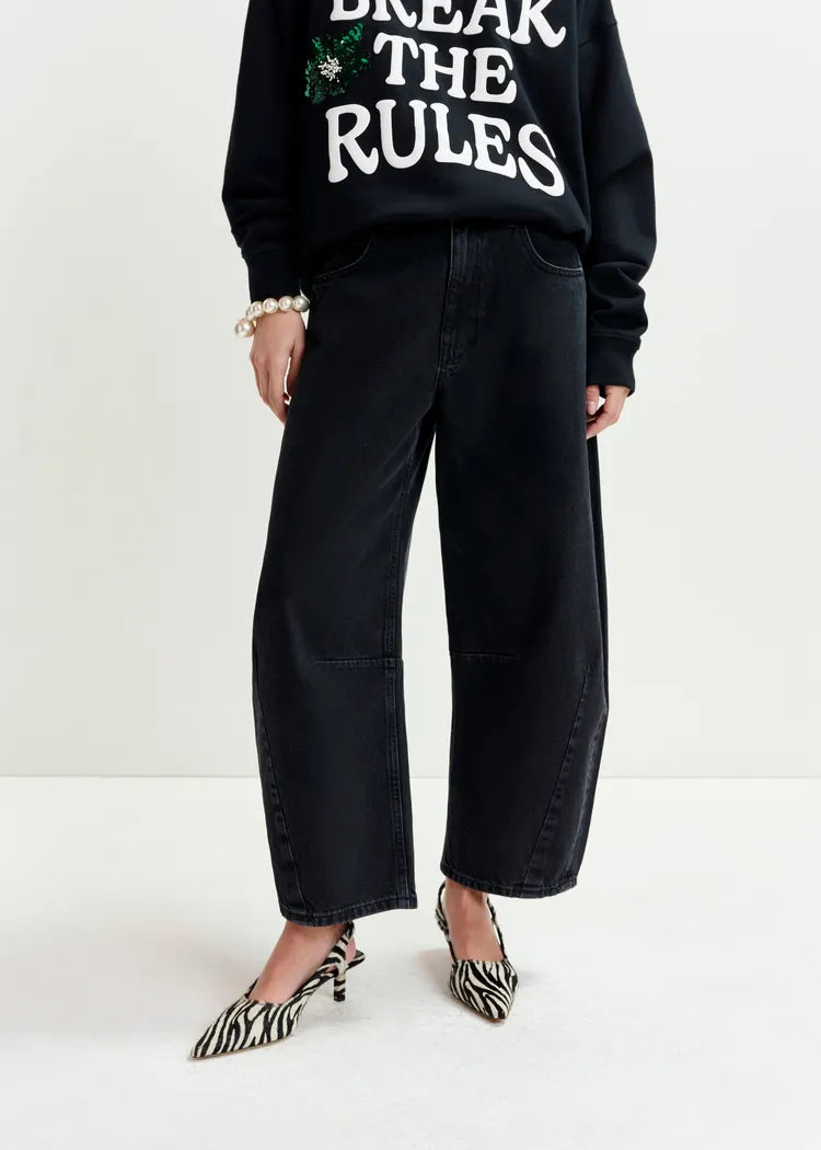 Essentiel Antwerp Barrel Leg Jeans