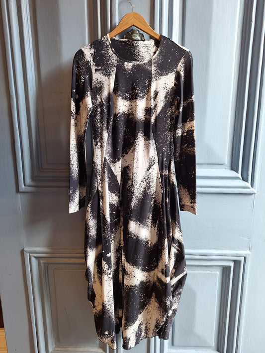 High At-Length Black and White Print Dress